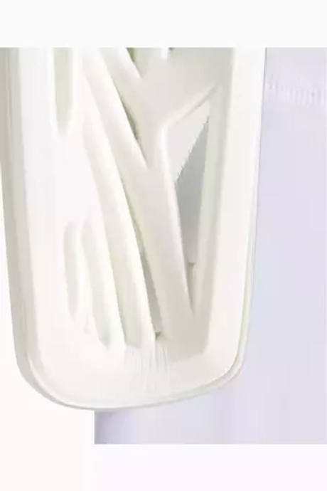 Футбольные щитки adidas Tiro League