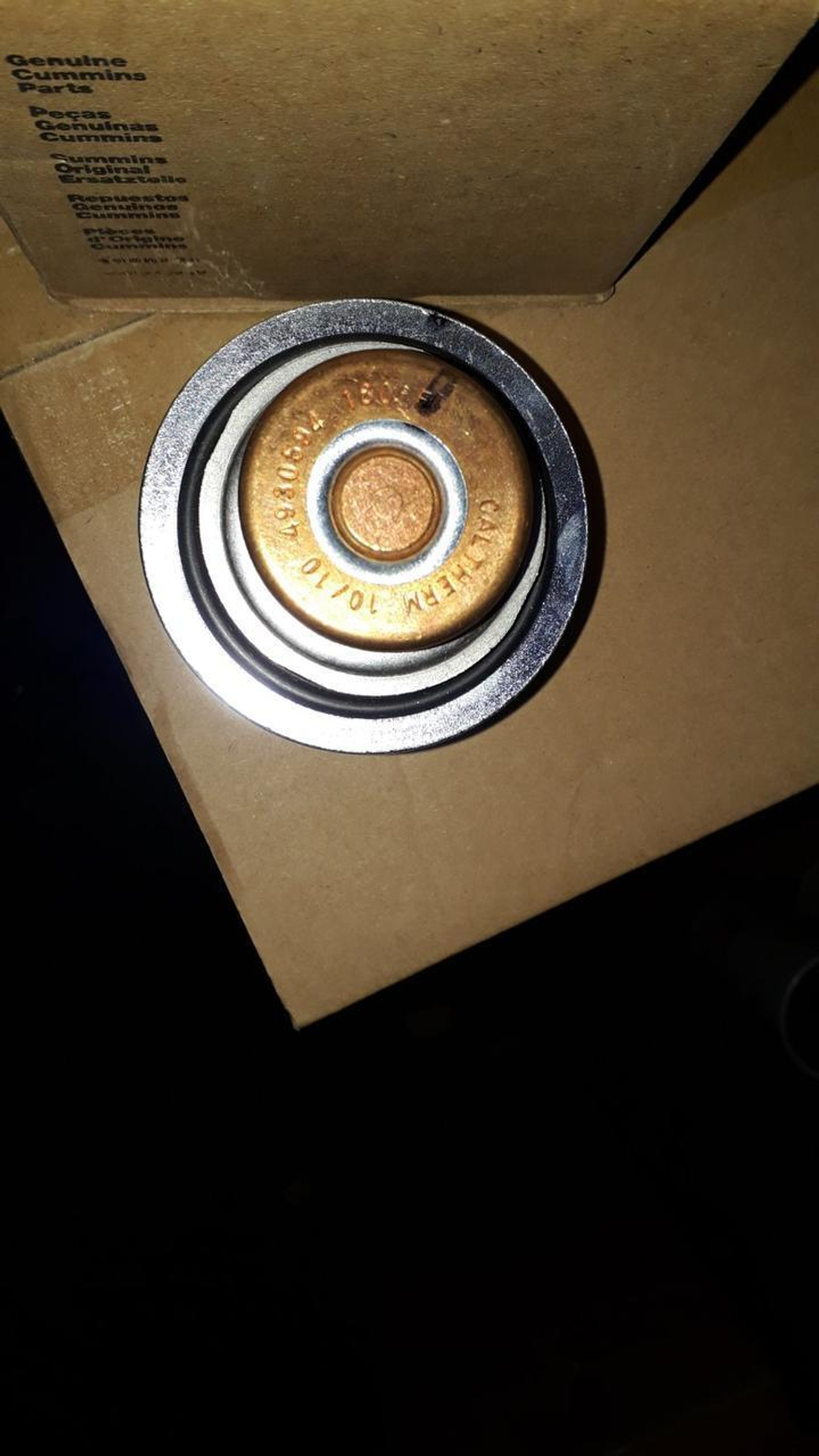 Термостат Cummins 4936026,4930594,4992231,4941322