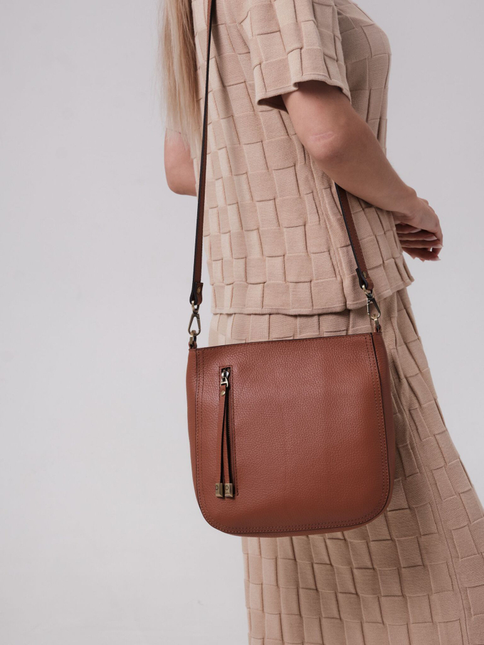 Сумка кожаная кросс-боди коричневая