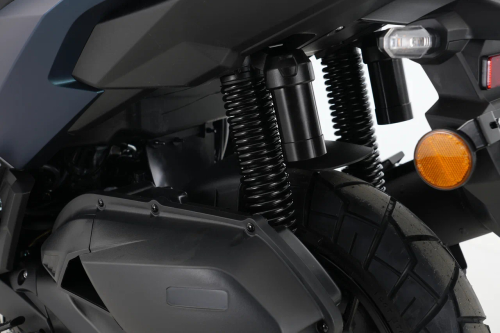 Скутер Gladiator GMAX