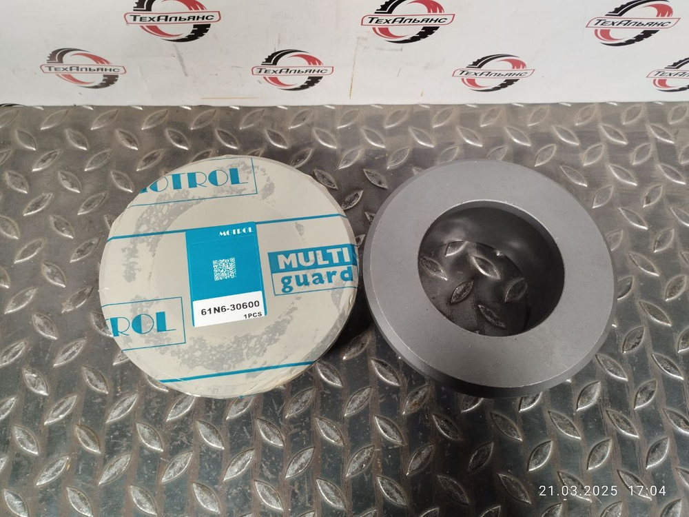 Втулка 61N6-30600