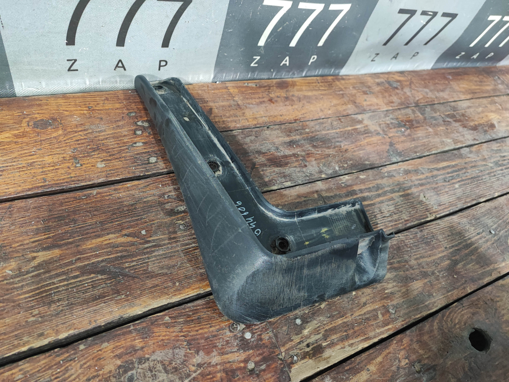 Брызговик передний левый Kia Sportage 4 (QL) 16-22 Б/У Оригинал 86831F1001