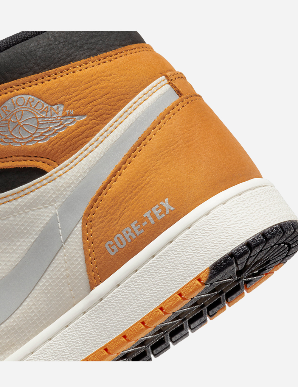 Air Jordan 1 High Element Gore-Tex "Light Curry"