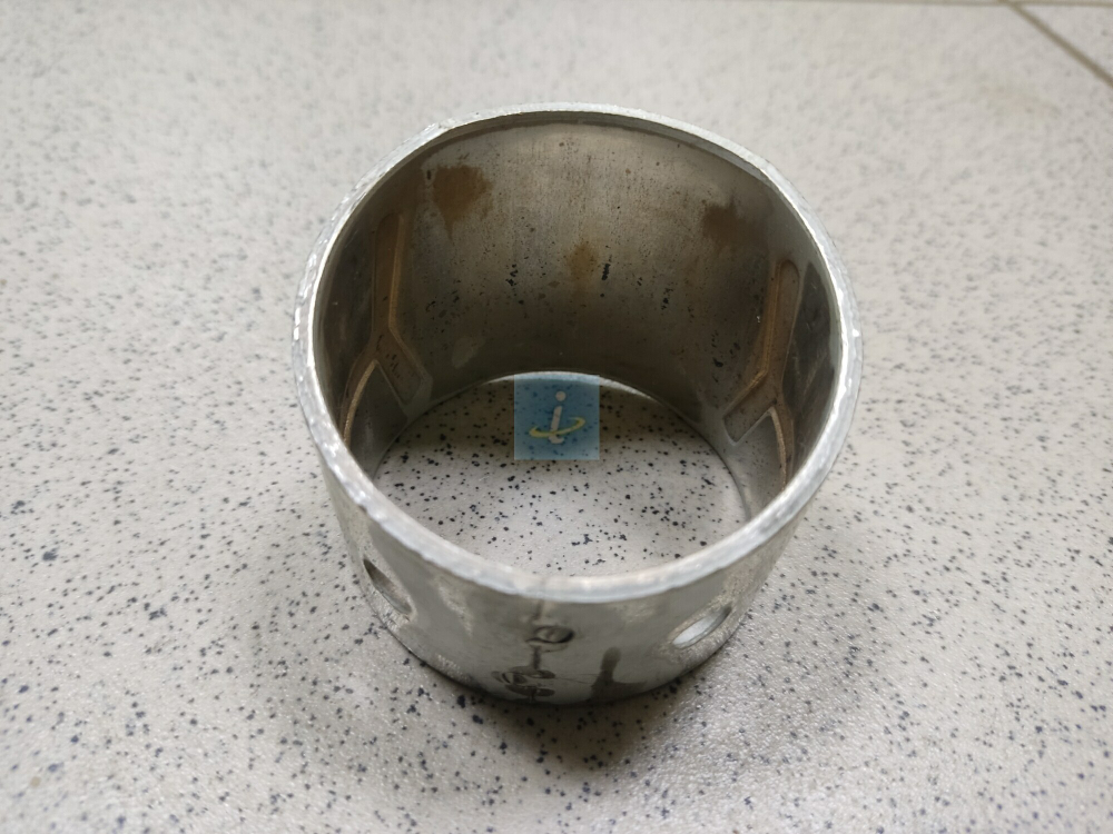 Втулка шатуна 8401.1004052-01