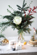 Рождественский интерьерный букет