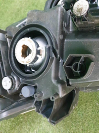 Битая Фара левая Suzuki Vitara 2 (2014-2019) галоген