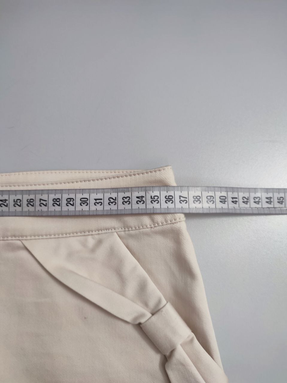 Юбка Oodji однотонная 42 размер