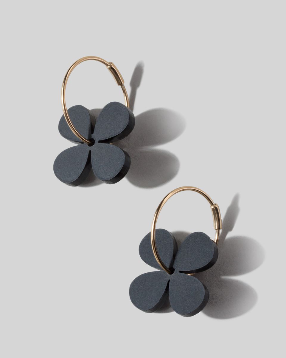 Cерьги Hoops Flowers Black