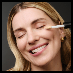 Max Factor Facefinity Multi Protector - Осветляющий консилер для лица, 11 ml