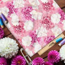 Ткань шифон воздушные нежные цветы на розовом фоне