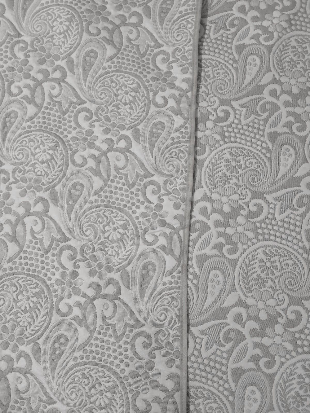 Покрывало жаккардовое двухстороннее Нежность 192-17 серый 2.0 (180х200)