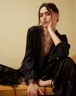 Брюки из вискозы с кружевной лентой черный