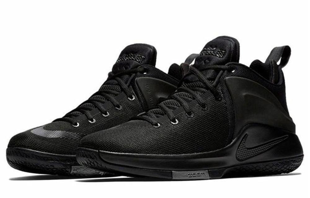 Кроссовки Nike Witness