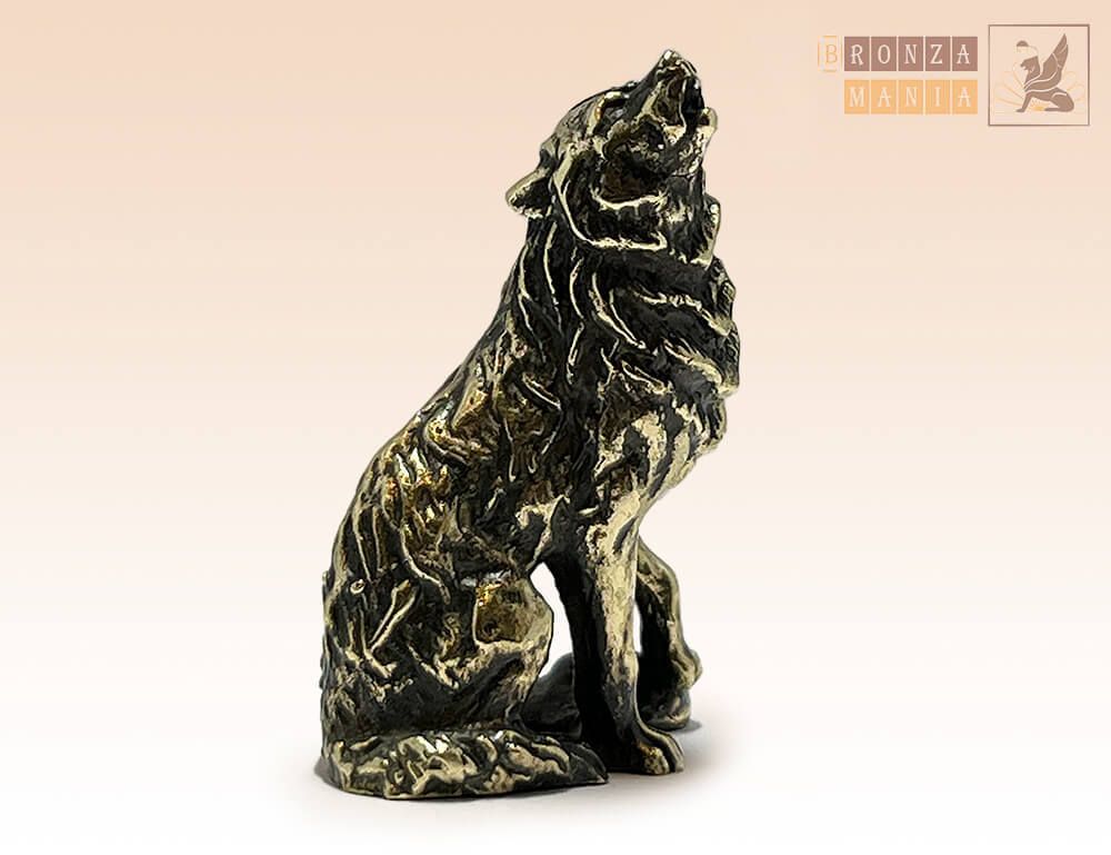 фигурка Волк воющий