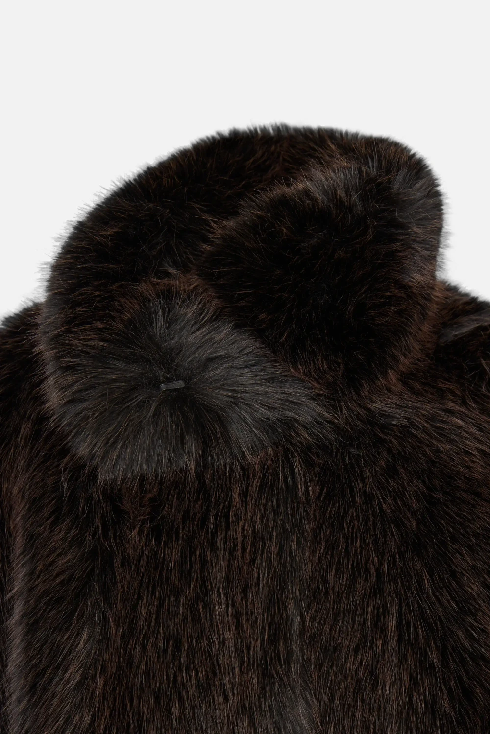 Шуба из экомеха темно-коричневая
