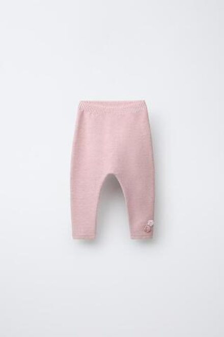 ZARA ТРИКОТАЖНЫЕ БРЮКИ С ЦВЕТАМИ, СВЯЗАННЫМИ КРЮЧКОМ, СВЕТЛО-РОЗОВЫЙ
