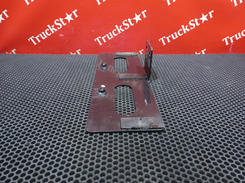 Кронштейн подножки правый 2024г.