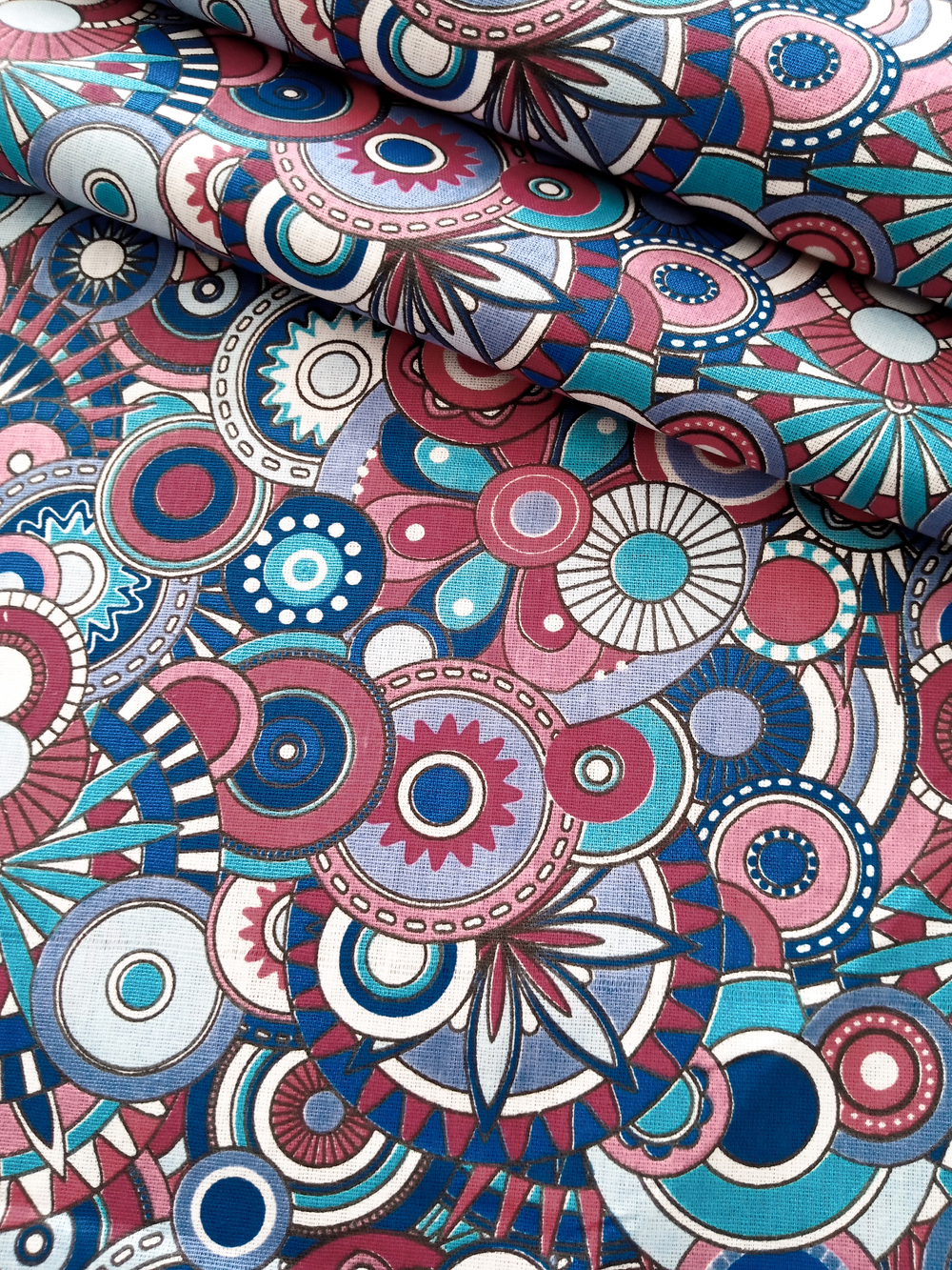 Ткань бязь плательная, рис. "Калейдоскоп", ширина 150 см, арт. 352