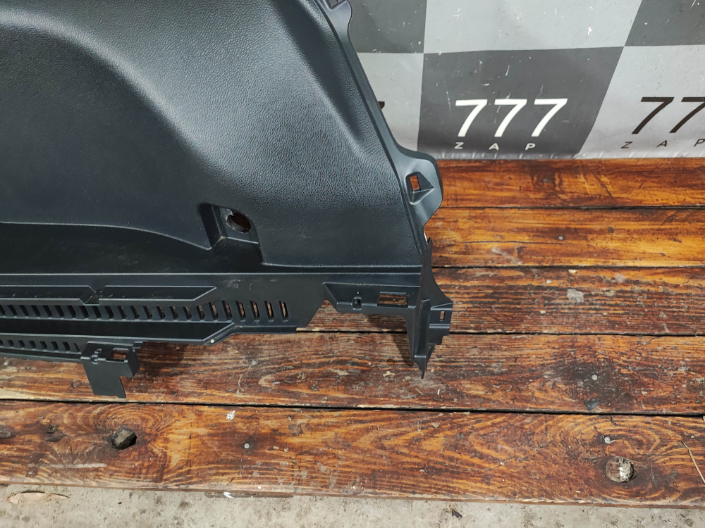 Обшивка багажника левая Toyota RAV4 V (XA50) 18-нв Б/У Оригинал 647400R200C0