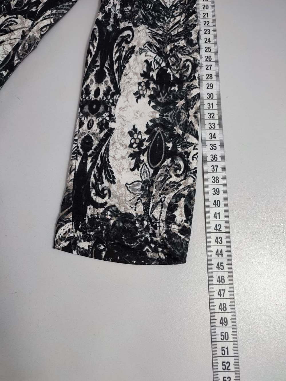 Платье с вырезом 44 размер