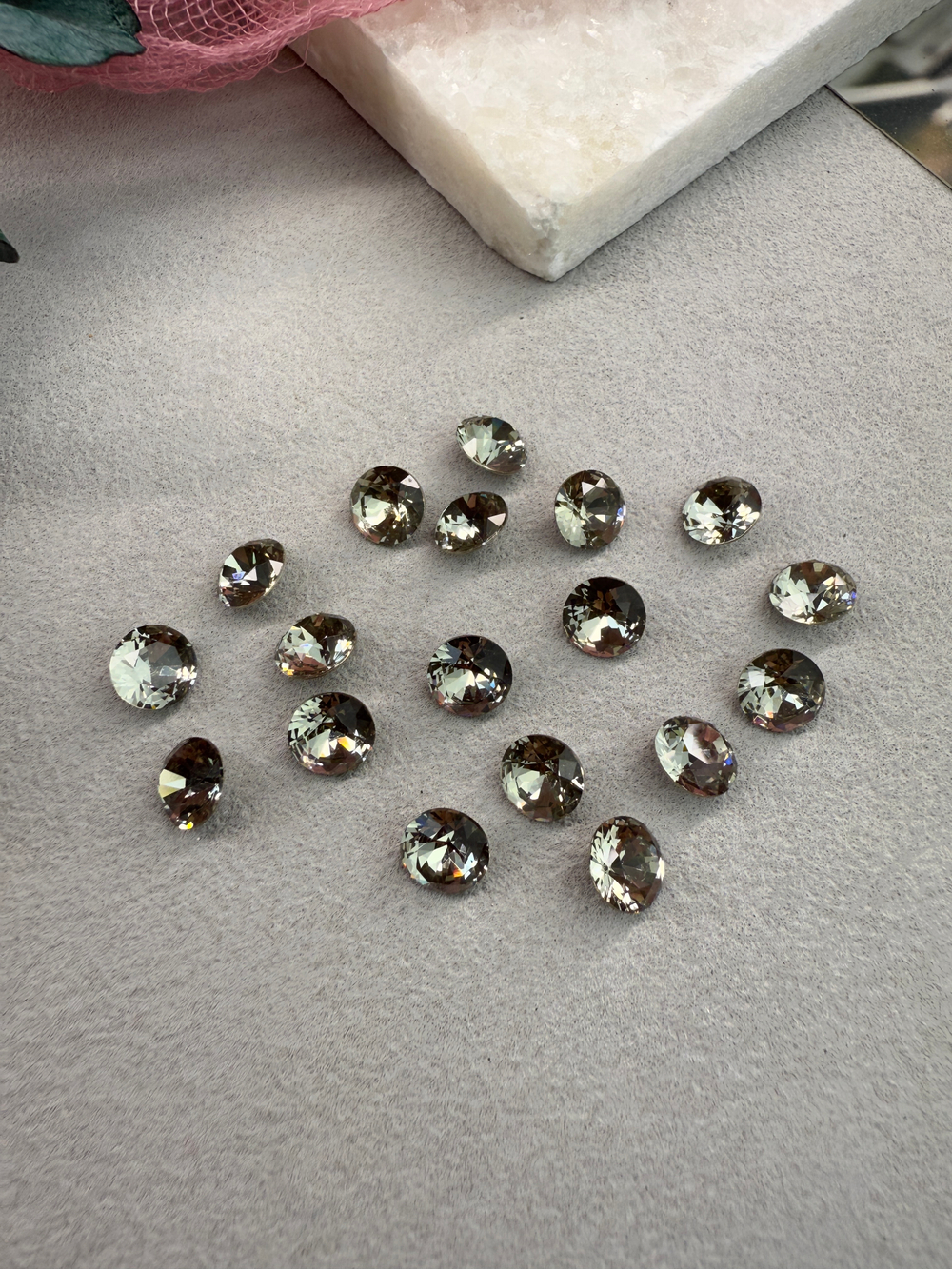 Шатон Chatone 8 мм (ss39), Black diamond