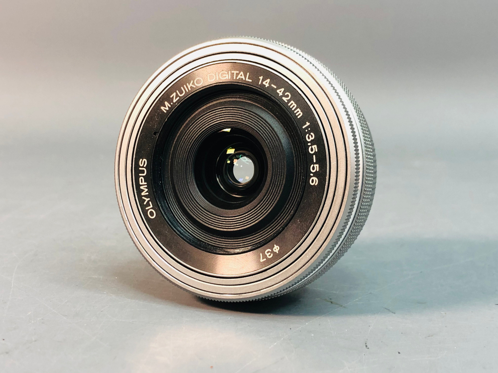 Olympus ED 14-42mm 3.5-5.6 нерабочий