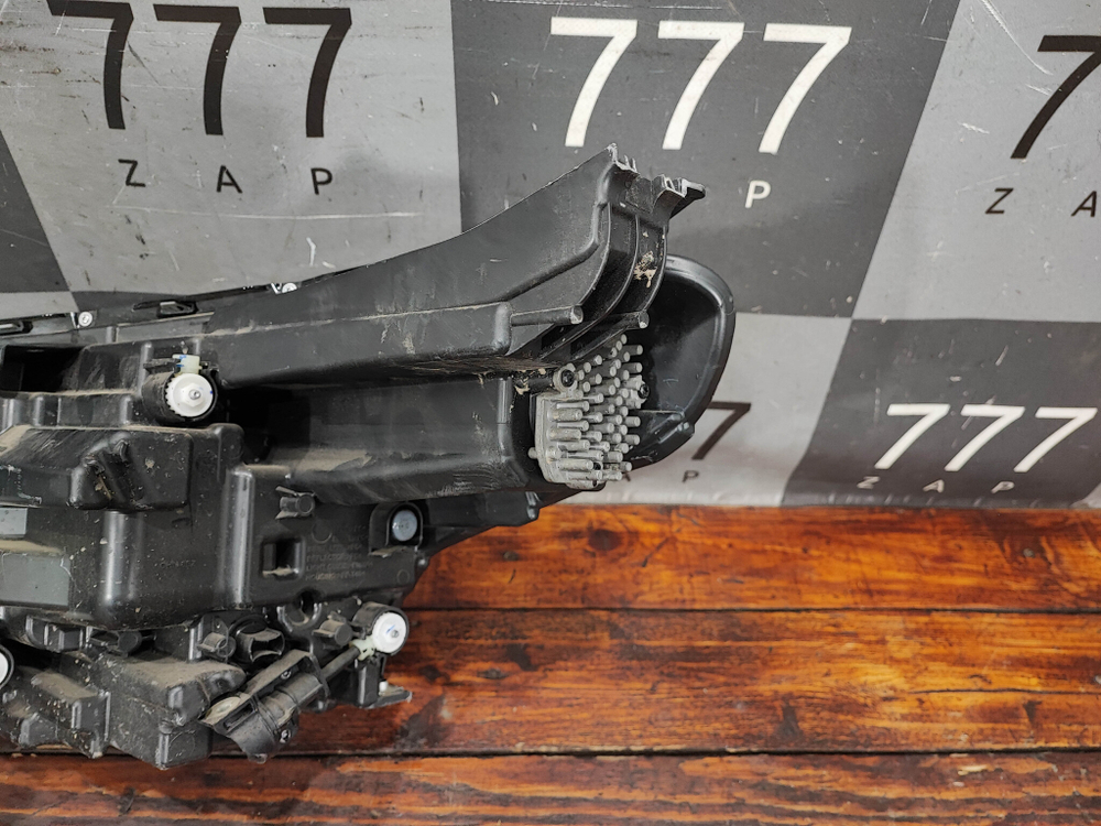 Фара правая LED Exeed VX 21-24 Б/У Оригинал 605000405AA