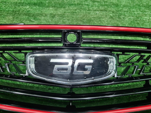 Решетка радиатора Geely Coolray (2019-2024)