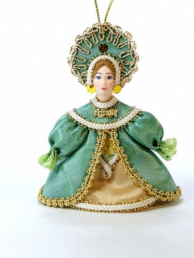 Кукла-подвеска Русская красавица в фигурном кокошнике