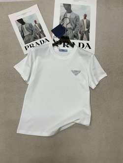 Футболка Prada