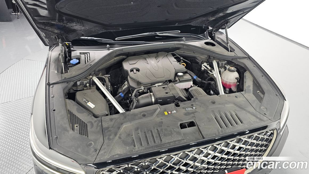 Genesis GV70 2.5T Бензин 2WD (05.2022)