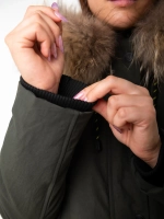 Куртка зимняя удлиненная с капюшоном натуральный мех