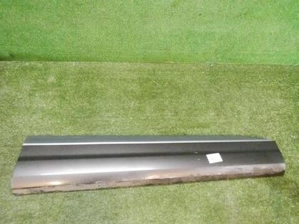 Накладка двери передняя правая Audi Q7 2 (2015-н.в.)