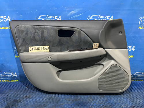 Обшивка двери TOYOTA CAMRY GRACIA 1996-2001