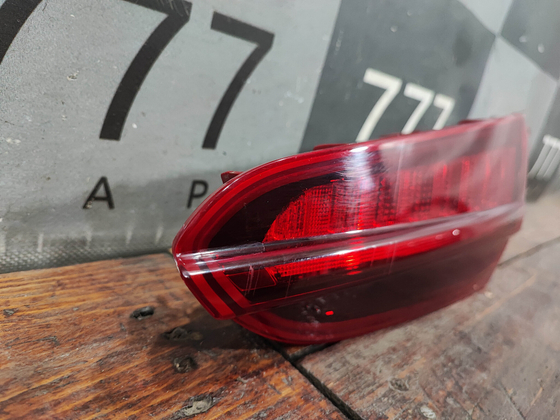 Фонарь задний правый Hyundai Santa Fe 4 (TM) 20-24 Б/У Оригинал 92404S1600