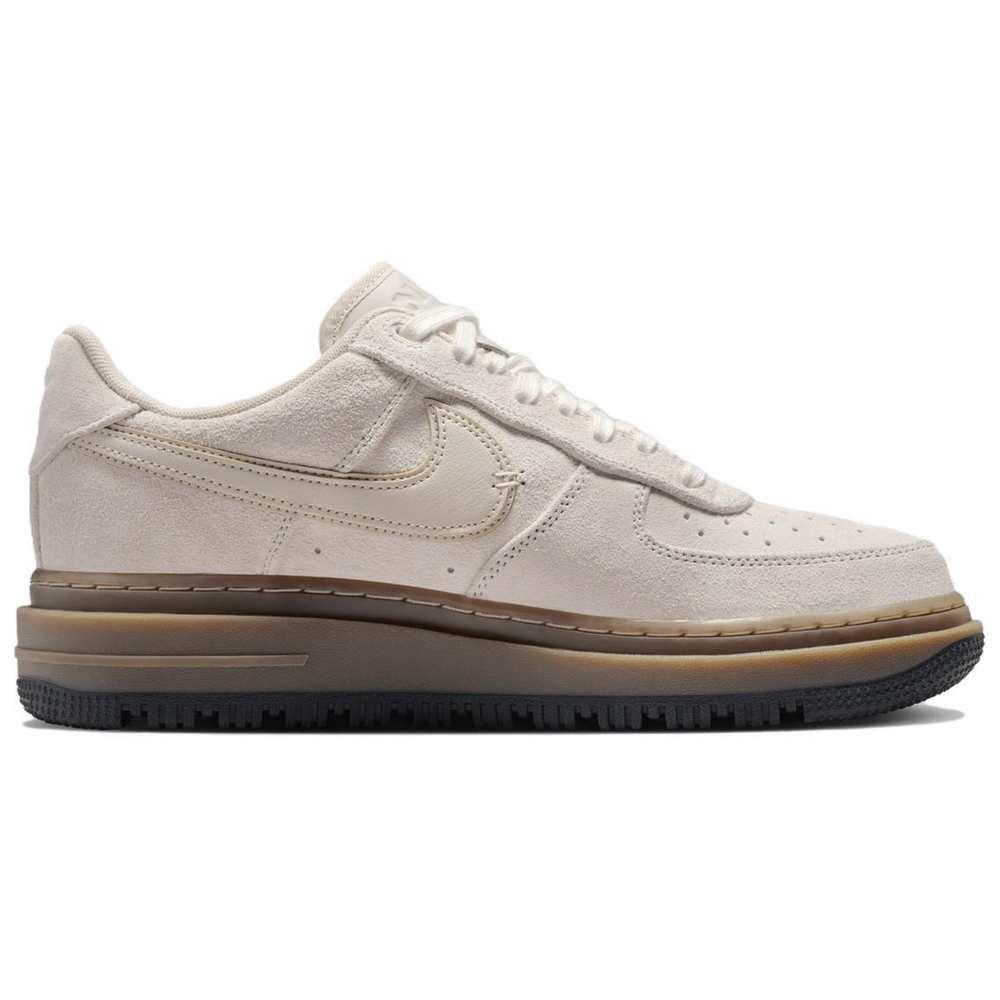 Кроссовки Nike Air Force 1 Luxe