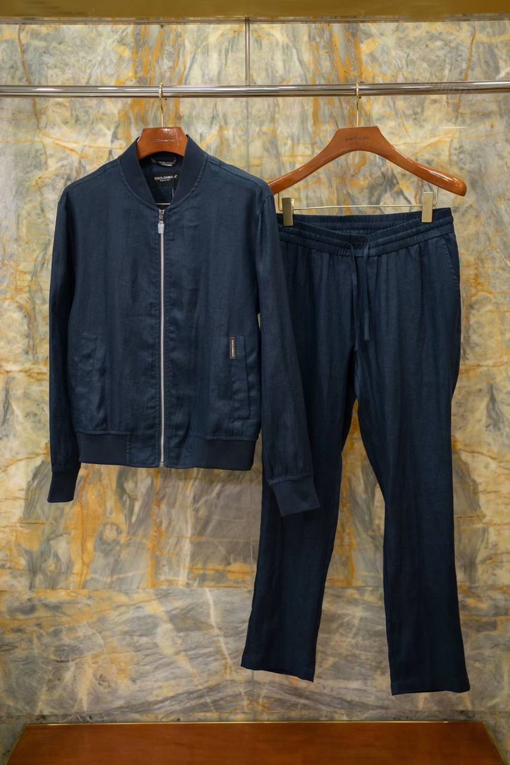 Льняной костюм Dolce & Gabbana