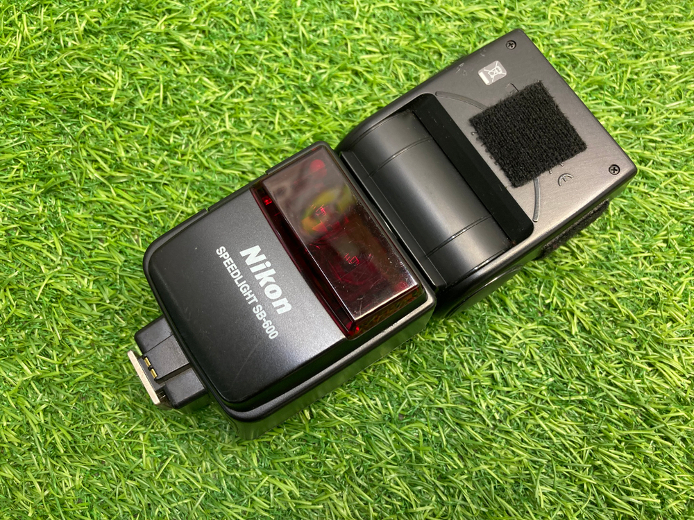 Nikon SB-600