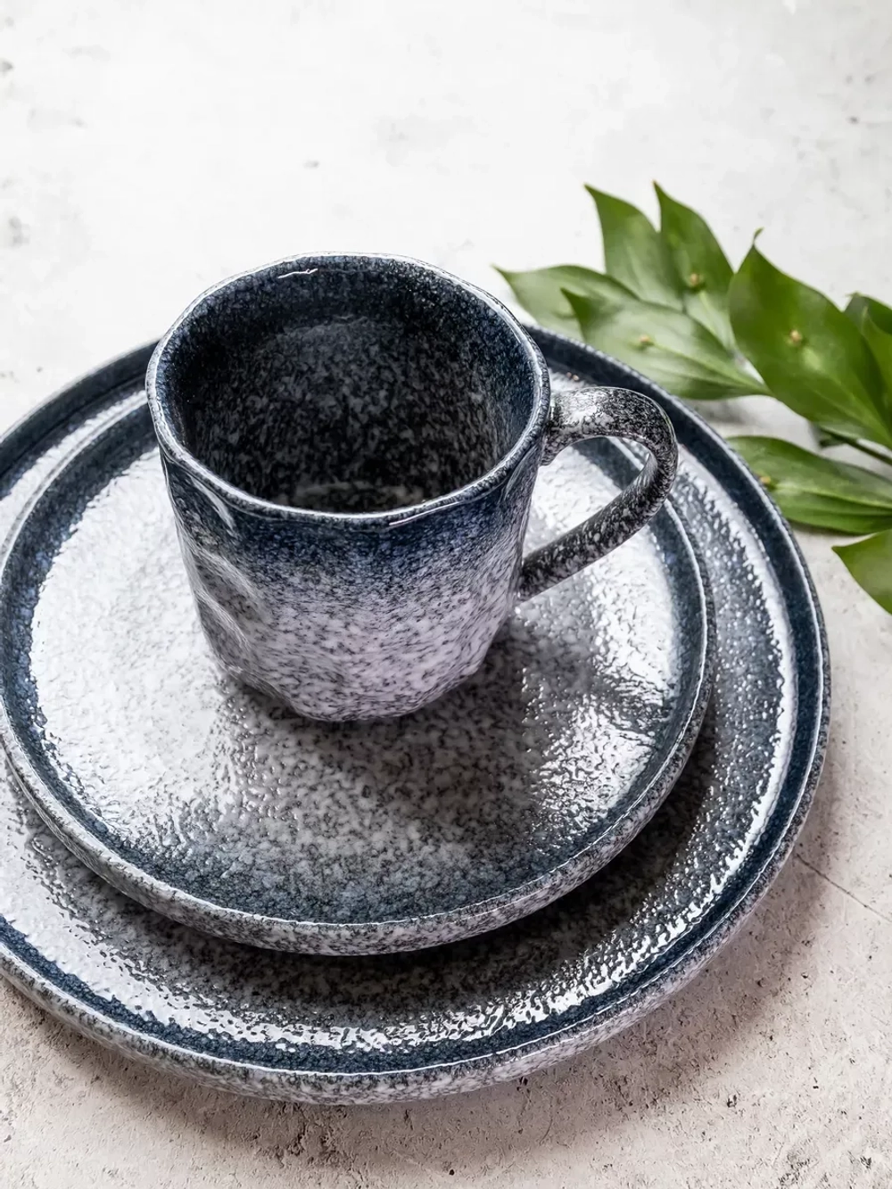 Набор посуды столовой: кружка, тарелка 20 см. Синий песок