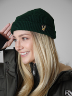 Шапка короткая зеленая Город Горький олень желтый