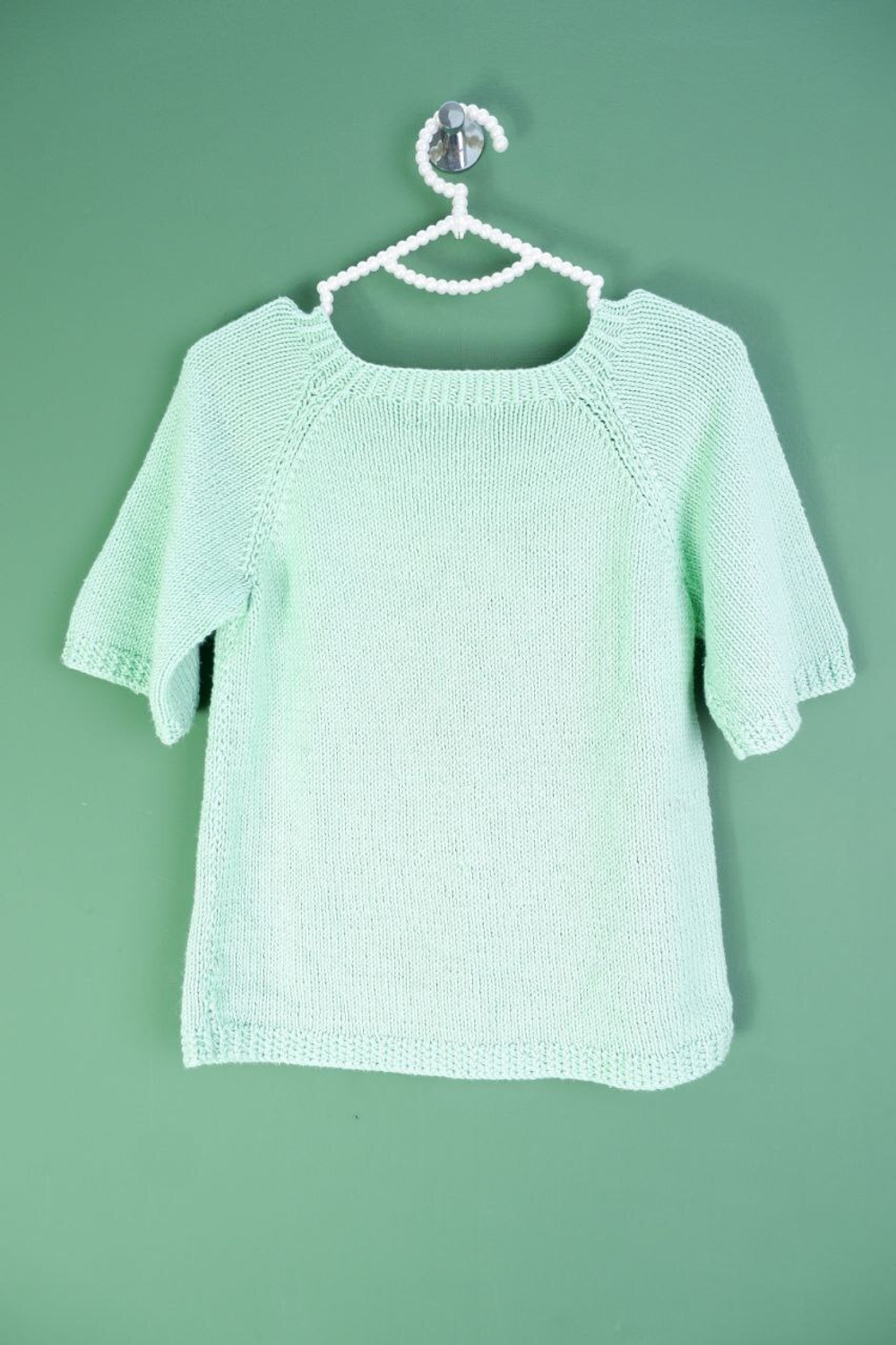 Кофта в освежающем оттенке для девочки 10-12 лет