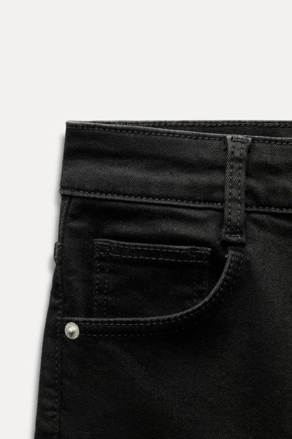 ZARA МОДЕЛИРУЮЩИЕ ДЖИНСЫ TRF С ВЫСОКОЙ ПОСАДКОЙ, ЧЕРНЫЙ