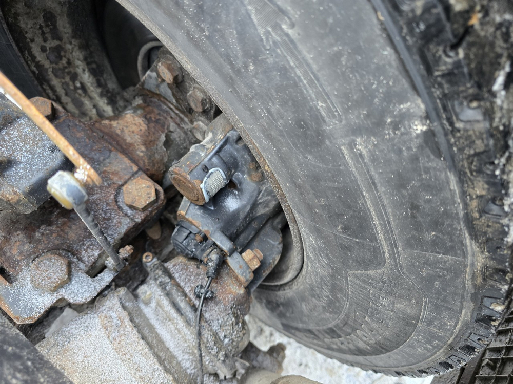 Суппорт задний правый