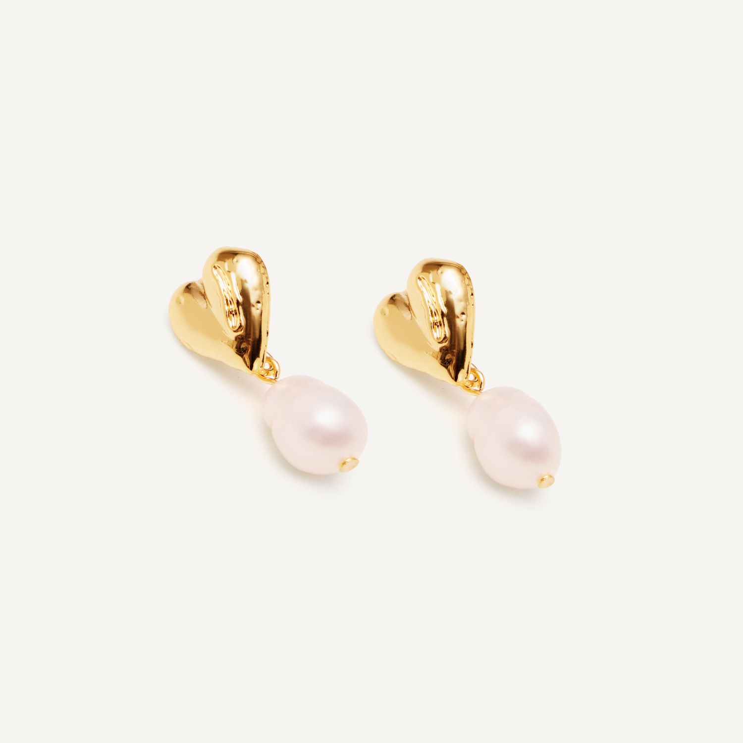 Серьги Heart In Pearls Earrings – Gold