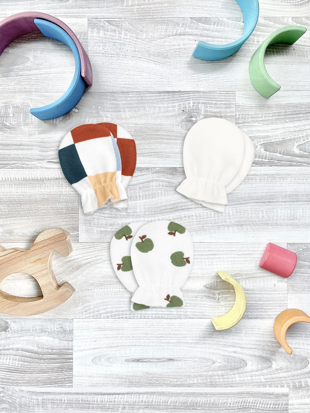 Рукавички-антицарапки Mjölk Яблочки/Шахматы/Экрю, сет из 3х пар