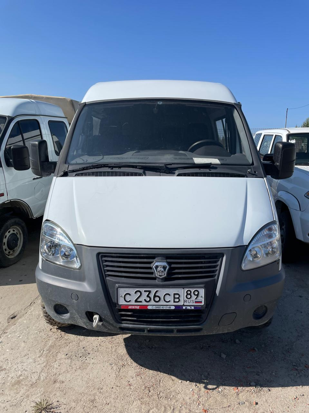 GAZ SOBOL Цельнометаллический 27527-773 (Бензиновый, 2,7 л, 107 л.с. 4WD)
