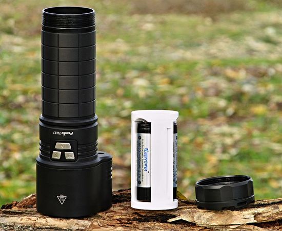 Мощный фонарь Fenix TK51 Spot and Flood 1800 люмен