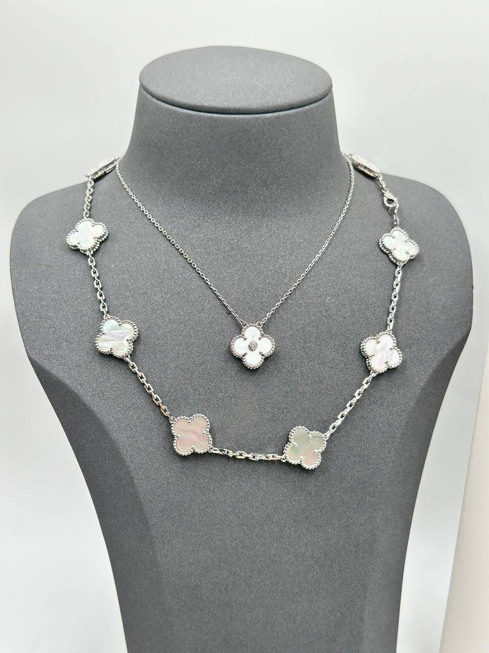 Бусы Van Cleef & Arpels