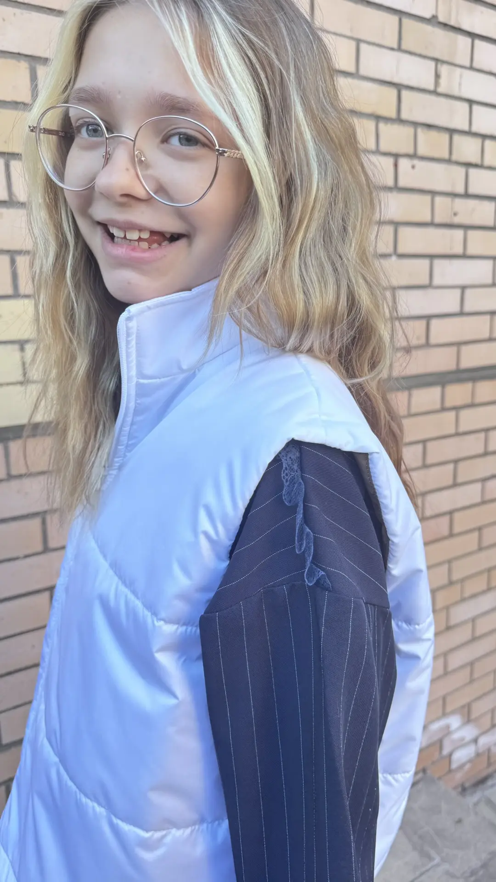 Жилет укороченный белый