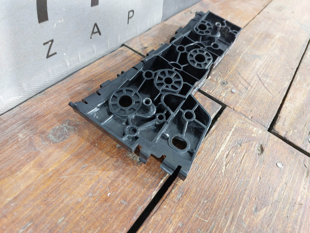 Кронштейн переднего бампера правый Haval Jolion 21-нв Б/У Оригинал 2803102XST01A